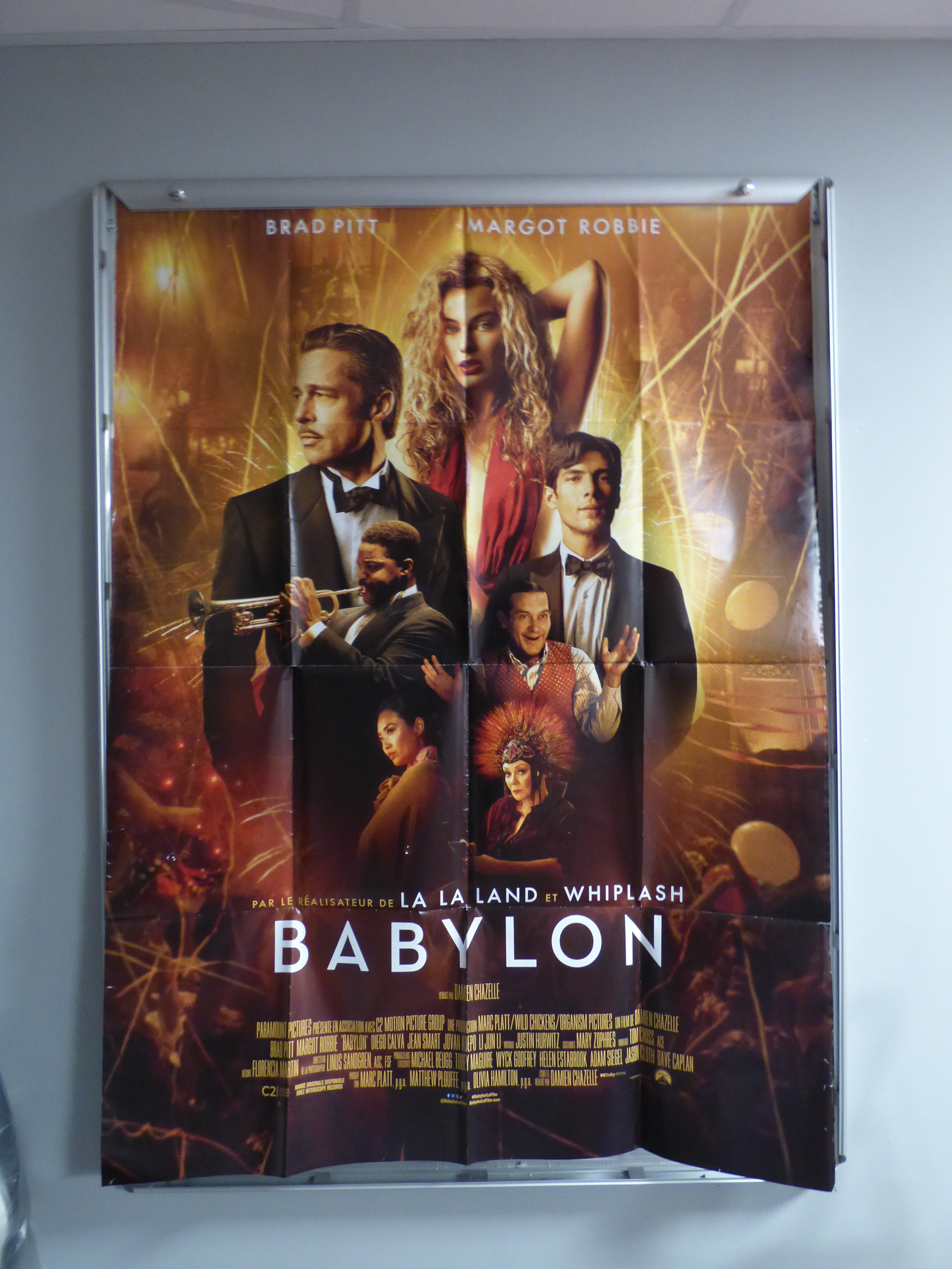 Affiche de cinéma française de BABYLON - 120x160 cm.